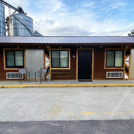 Hansen Inn & Cabins Уолл Экстерьер фото
