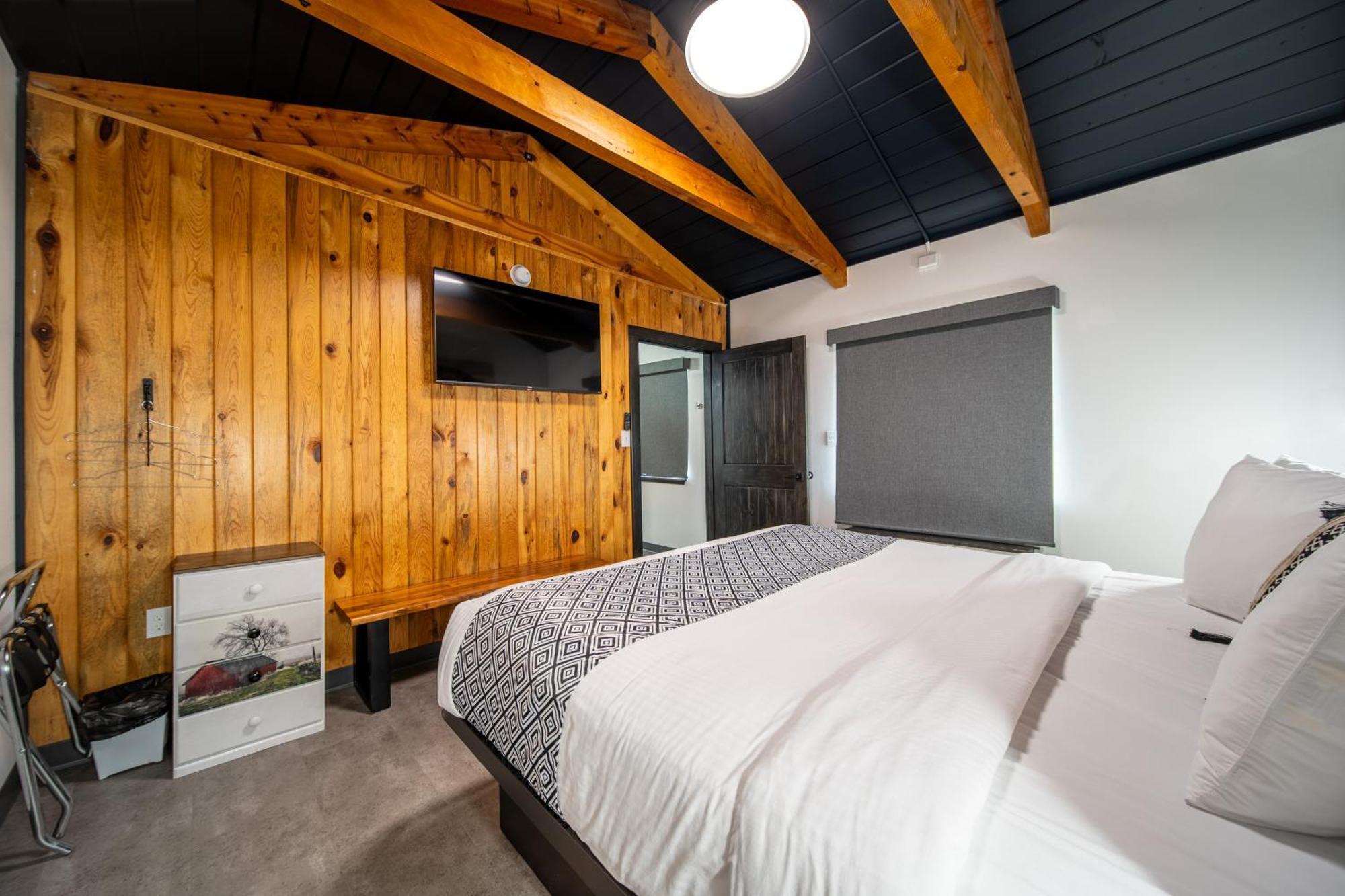 Hansen Inn & Cabins Уолл Экстерьер фото